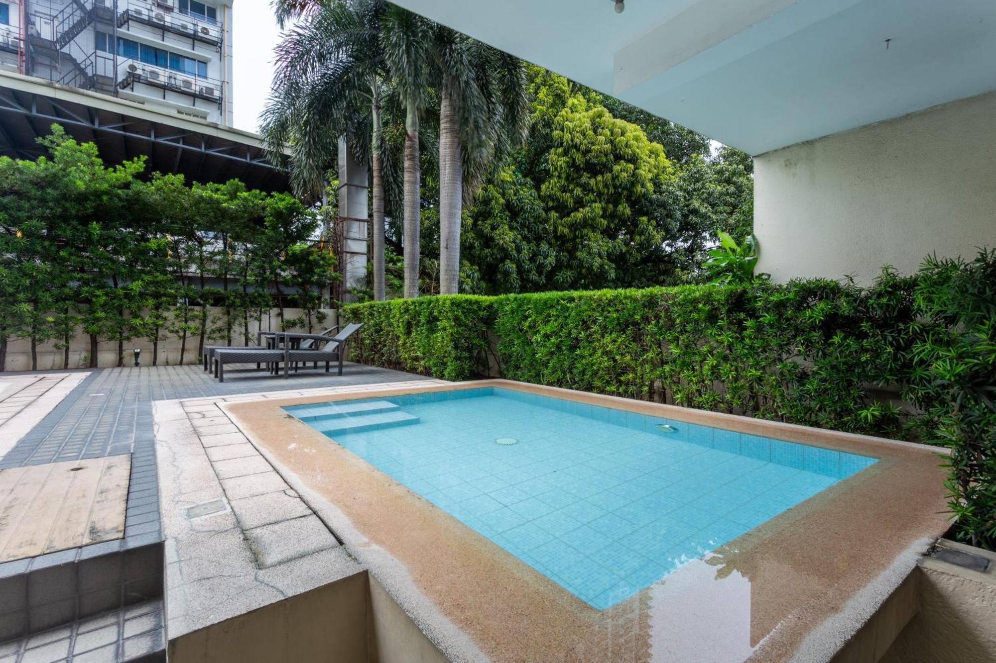 La Breza Hotel Quezon City Exterior foto