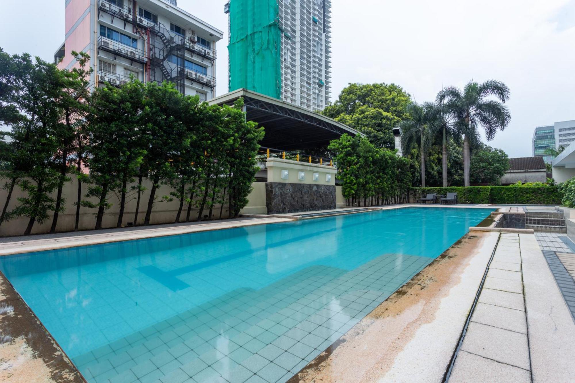 La Breza Hotel Quezon City Exterior foto